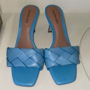 Gianni Bini Blue Heels
